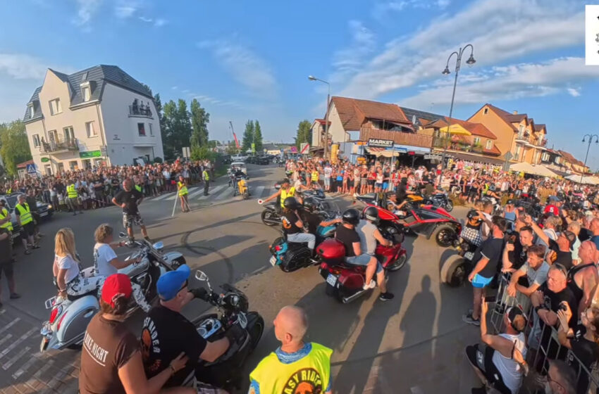  Cały wyjazd na piątkowej paradzie -Zlot Motocyklowy Łeba 2025